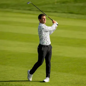 Fabricante de Uniformes Profissionais de Golfe Empresa de Roupas e Acessórios Personalizados para Equipes Fabricante de Roupas de Golfe