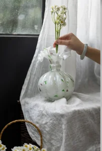 Glass Liuli Vase