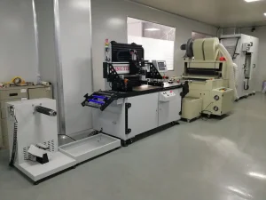 Roll to Roll Screen Printing Machine, Label Flatbed Silk Screen Printing Machinery with IR Oven