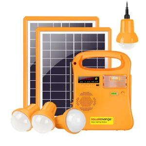 10W Sistema Solar de Iluminación Solar para Áreas Rurales (Con FM Radio/4PC Bombillas LED Cargador móvil)