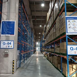 Sturdy Steel Teardrop Pallet Rack