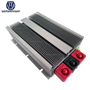 High Efficiency Input 12vdc Batteries Output 14.6vdc 100a Chargers 12v to 14.6V 100amp Dc Dc Battery Charger for RVs Campervan