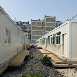 Fast Installation Temporary GS Housing Dormitory Living Flat Pack Container House 2 Storey Container House Turnkey Container House