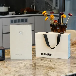 Customized Luxury Magnetic Closure Gift Box Rigid Paper Flip-Top Gift Box for Skin Care Serum UV Cosmetic Wig