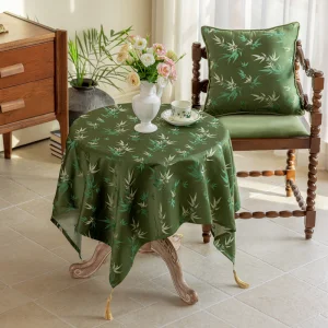 Vibrant Printed Table Linen for Chic Festive Gatherings and Events