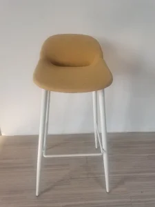 Beso Injection Foam Bar Stool