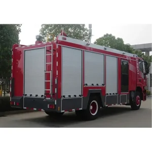 Factory Price 4X2 8000L Water Foam Fire Fighting Rescue Truck for Sale