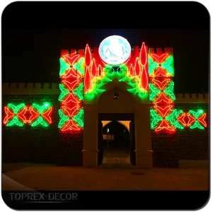 تزيينات عيد الميلاد الخارجية الخشبية من توبريكس، ضوء أرضي مقوس LED باللون الأسود