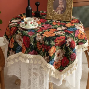 Fashionable Festive Printed Tablecloth for All Your Celebrations Needs