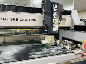 Sanken High Accuracy Glass Engraving Center Quenching Glass Engraving Facet Polishing Center