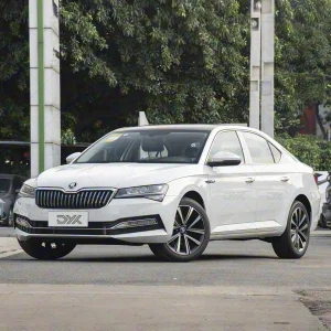 2025 Used Skoda Superb Tsi330 DSG Luxury LHD 5-Seater Petrol Gasoline Car Hatchback 2WD New Luxury Car Made in China Low Price for Wholesale