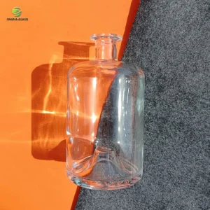 Premium Clear Glass Spirit Bottle Multi-Capacity Bulk Packaging Supplies