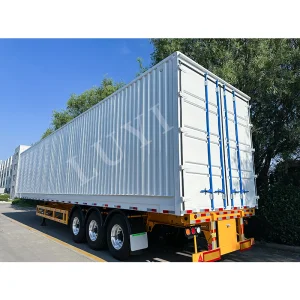 Heavy-Duty 3 Axle Cargo
