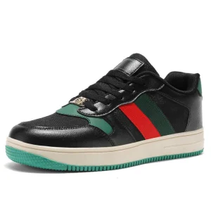 Zapatillas de plataforma retro para hombres en color caqui, con cordones, ideales para caminar a diario, calzado de cuero de ajuste slim con suela de goma a prueba de golpes