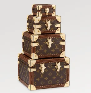 Pyramid Hard Case