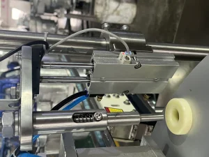 Automatic Sponge Filling & Capping Machine