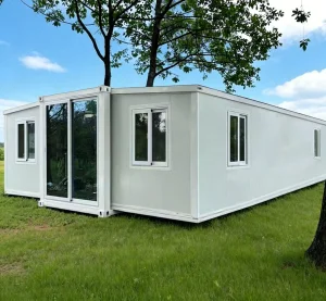 Elegant Modular Container Villa: Durable, Windproof, and Fire Resistant