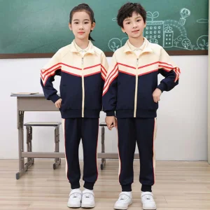 Sudadera y pantalones personalizados