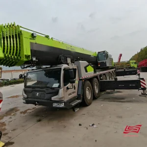 Grúa todoterreno hidráulica 300 Ton