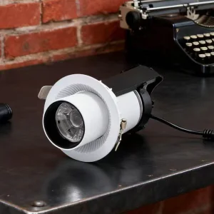 Residential Commercial Use Modern IP44 Adjustable Aluminum Spotlight