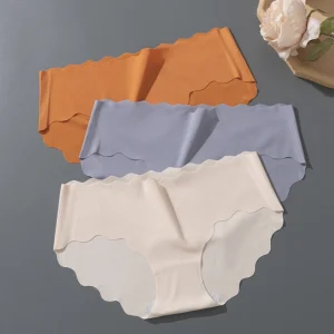 FF3097 Lady Women Seamless Panty Breathable Ice Silk Panties One-Piece Briefs Comfortable Ladies Panties Underwear for Women