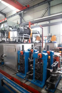 Sanitary Food TP304L Round Pipe, En 10088 Compliant, Passivated Surface, for Aseptic Filling Lines, Fermentation Tanks, and Storage Vessel Connections