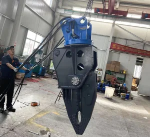 Hydraulic Rotating Dismantling Shear for Excavator Old Car Scrap Metal Recycling Shear Demolition Cutting Shear High Strength Wear Resistant Attachment