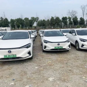 2022 Taxi Changan Auto Eado EV 460 Eléctrico Usado 2WD 5-Seater Sedán Vehículo de Nueva Energía Coches Usados