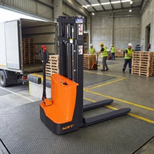 High Lifting Reach Truck