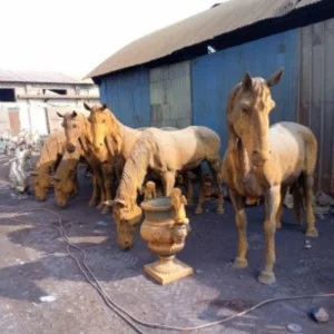 Vintage Cast Iron Horse Statue Premium Outdoor Home Decoration Supply