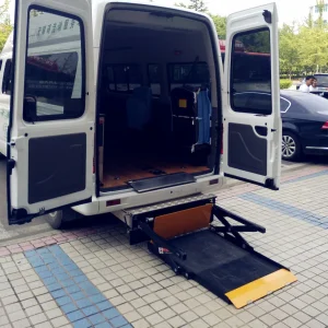 Elevador de silla de ruedas eléctrico certificado CE para ayudar a los pasajeros a subir al vehículo