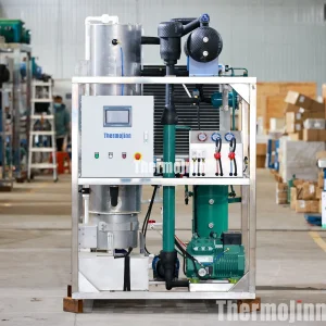 High-Output Tube Ice Equipment with Hot Gas Defrost Technology Ensuring Rapid Harvest Cycles and Energy Efficiency for Centralized Ice Distribution Centers