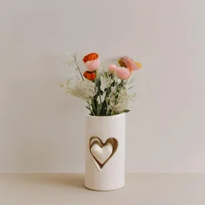 Cheap Heart-Embossed Matte Ceramic Vase – A Delicate Decorative Piece VDMK2403187 Suppliers, Factory