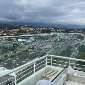 Residential Aluminum and 12mm Grey Tempered Glass Railing Systems