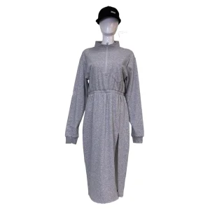 Nuevo vestido elegante de cuello alto