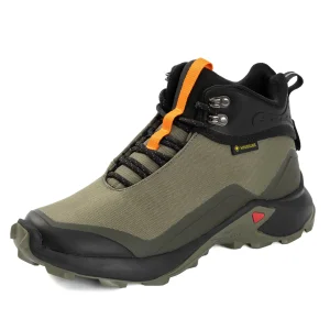 Botas de senderismo al aire libre