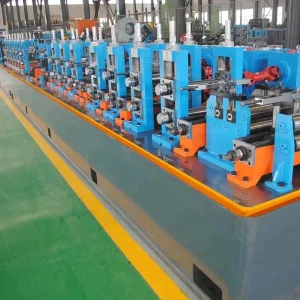 Máquina de fabricación de tubos soldados