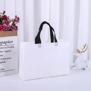 Custom Logo Design Reusable Shopping Bag Made Of PP Material