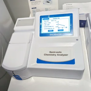 Biobase Clinical Semi-Auto Chemistry Analyzer Analizador Bioquimico Semiautomatizado
