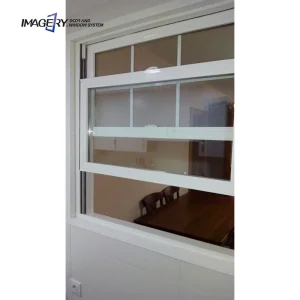 Ventana vidrio un solo panel