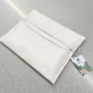 Eco Garment Storage Bag Featuring Custom Logo for Sustainable Fashion