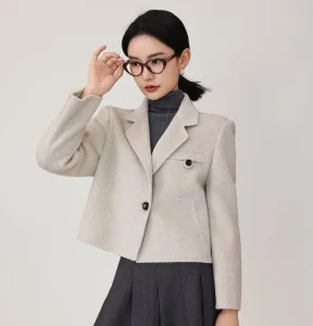 Women Winter Clothing Outer Wear Solid Color Short Coat 100% Wool