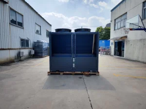 Durable Solar Combined Heat Pump Water Heating System with Flat-Plate Design