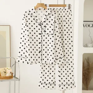 Pijama seda helada lunares