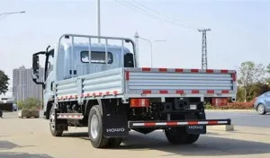 Used/New Sinotruk HOWO G5X Flatbed Truck - Weichai Power for Suburban Transport