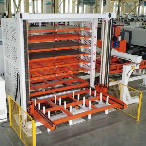 Smart Plate Storage Solution for Efficient Space Management