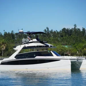 New Design Durable Stable Fiberglass Workboat with High-End Audio System