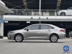 2024 2023 Wholesale Toyota Corolla Left Hand Drive Second Hand Gas Used Car Sedan