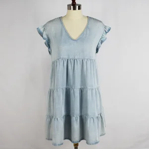 Vestido de tirantes sin mangas con volantes en V de algodón vaquero vintage de lavado ligero