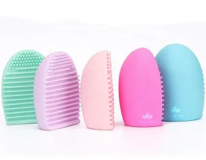 Super Soft Silicone Face Cleanser And Massager Brush Manual Facial Cleansing Brush Handheld Mat Scrubber For Sensitive